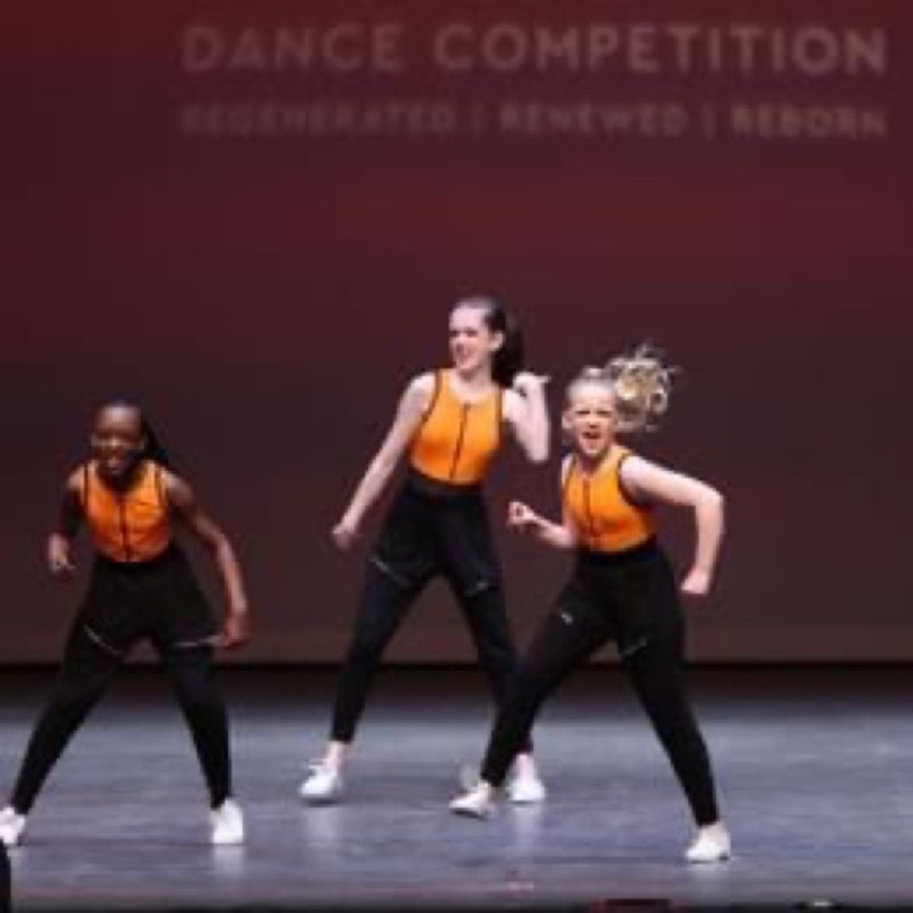 Two x hip hop costume SA & MC, Balera